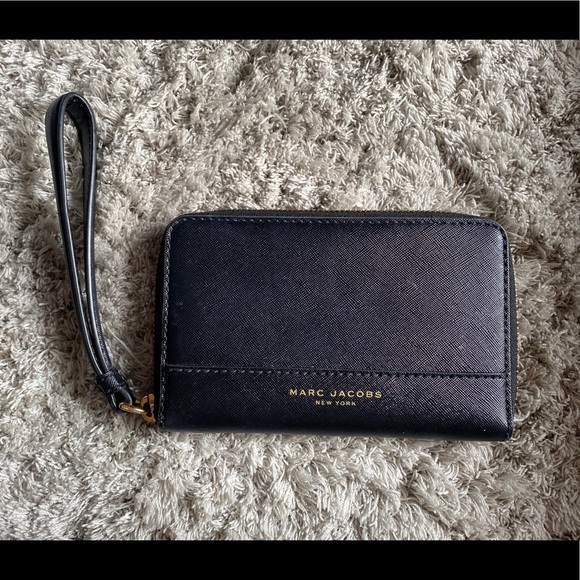 Marc Jacobs Wrislet - Picture 1 of 2
